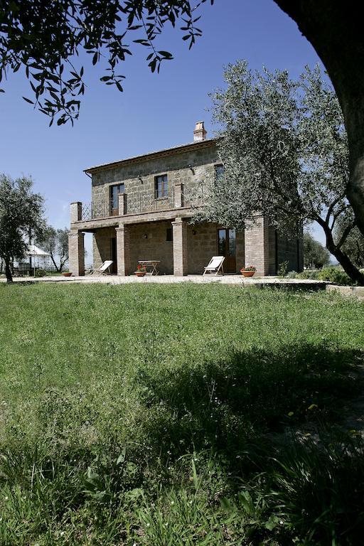 Agriturismo Tenuta Roccaccia ปีติญาโน ภายนอก รูปภาพ