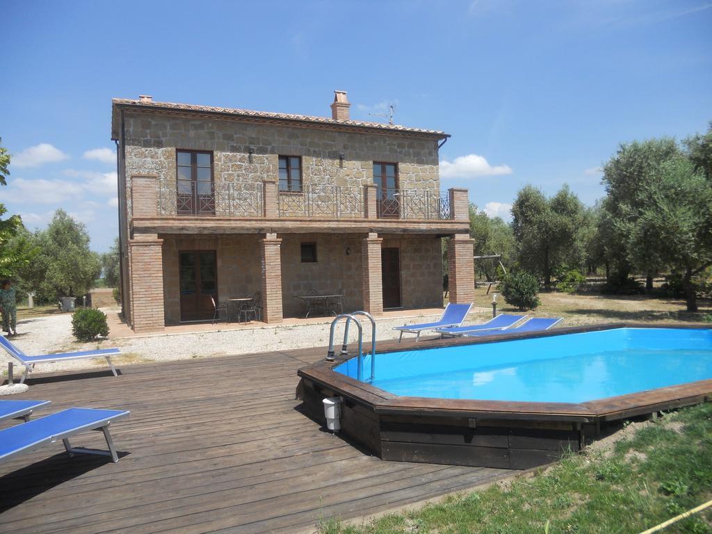 Agriturismo Tenuta Roccaccia ปีติญาโน ภายนอก รูปภาพ