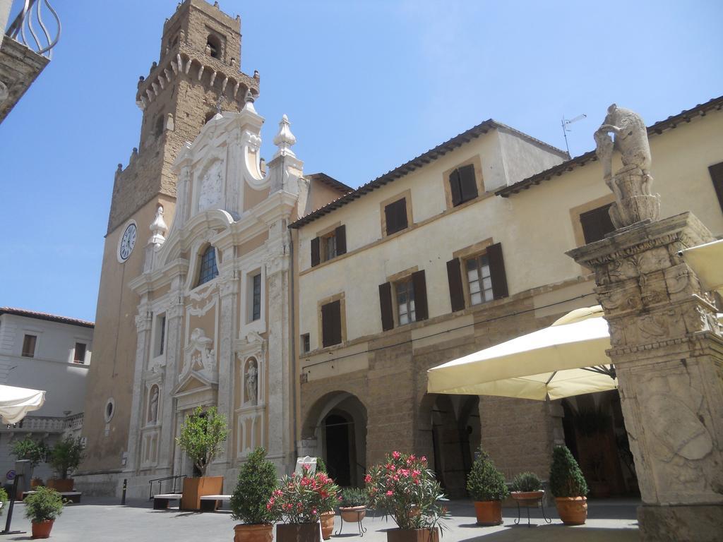 Agriturismo Tenuta Roccaccia ปีติญาโน ภายนอก รูปภาพ