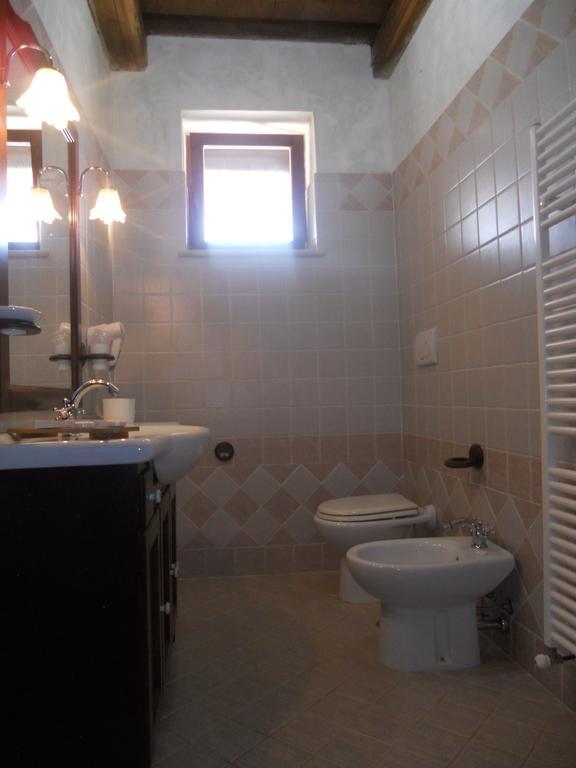 Agriturismo Tenuta Roccaccia ปีติญาโน ภายนอก รูปภาพ